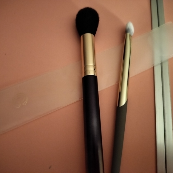 Makeup Bundle! - Picture 12 of 13